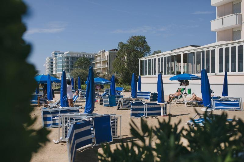 Hotel La Bussola Lido di Jesolo Zewnętrze zdjęcie
