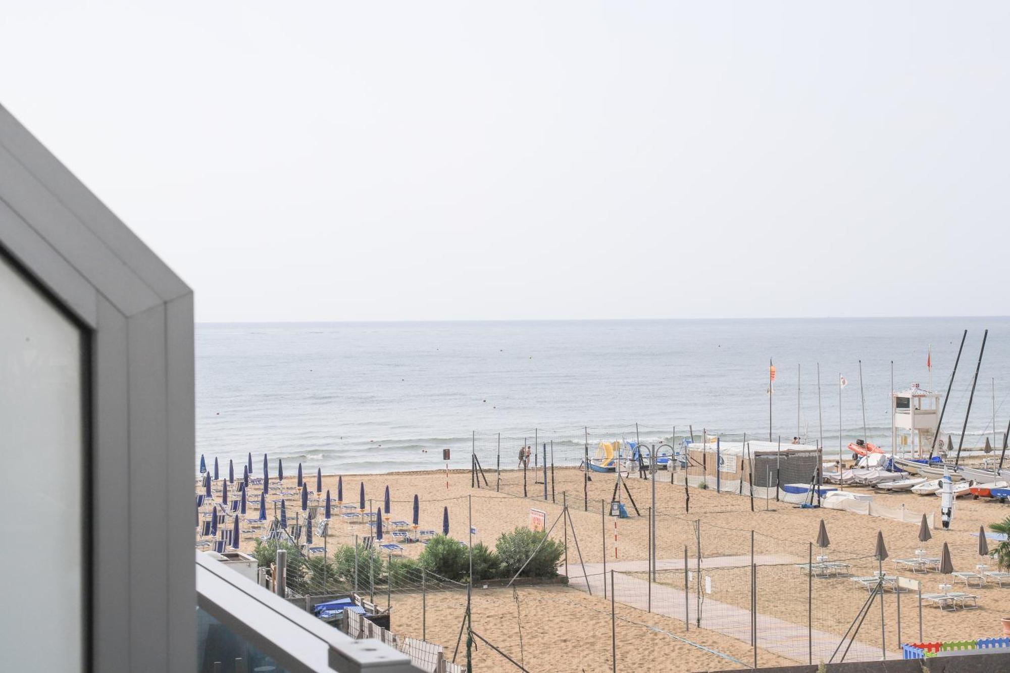 Hotel La Bussola Lido di Jesolo Zewnętrze zdjęcie