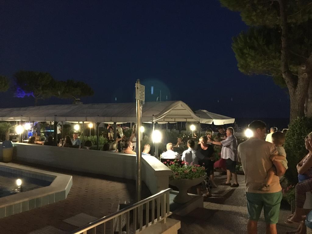 Hotel La Bussola Lido di Jesolo Zewnętrze zdjęcie