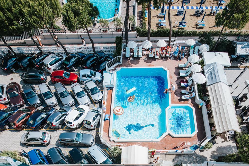 Hotel La Bussola Lido di Jesolo Zewnętrze zdjęcie